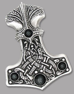 Thor's Hammer Belt Buckle - God of Thunder pewter belt buckle with black pewter cut gemstone