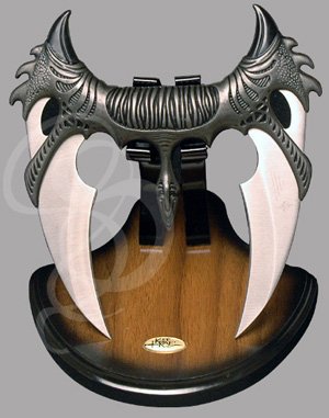Kit Rae's Fang of baelin with Free Art print