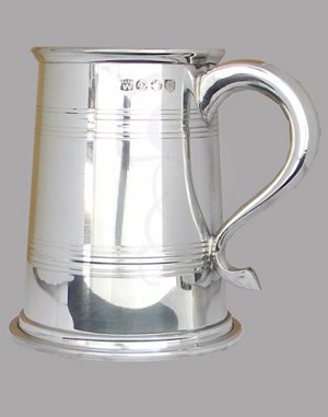 Heeley Heavy Gauge Pewter Tankard 1 Pint